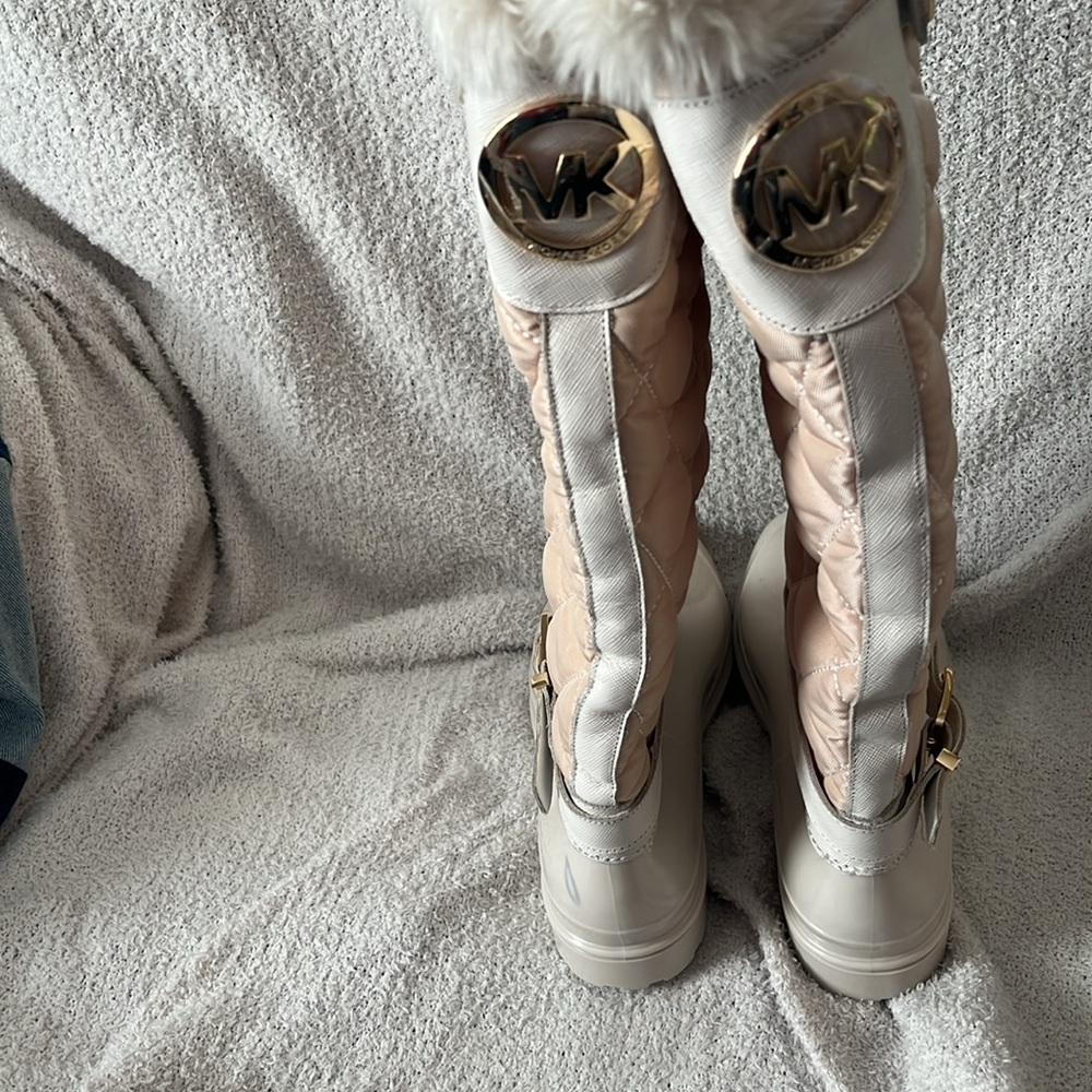 Michael Kors Fulton Quilted Rubber boots Size 10 Beige Cream Gold Like new - Picture 2 of 16